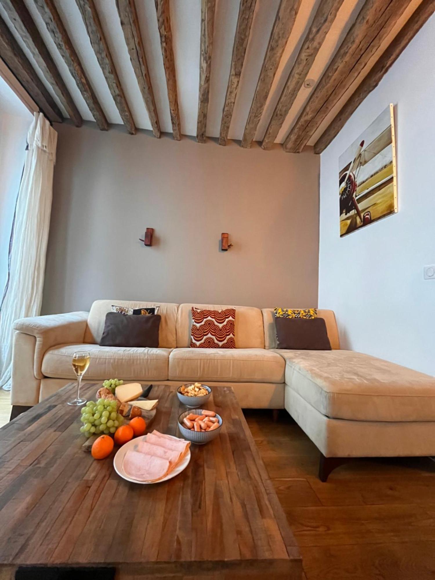 Appartement A Saint-Paul En Plein Coeur Du Marais 4 Pers Париж Экстерьер фото